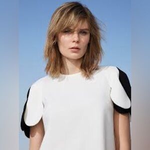 Victoria Beckham for Target‎ ivory & black scalloped sleeve blouse womens large